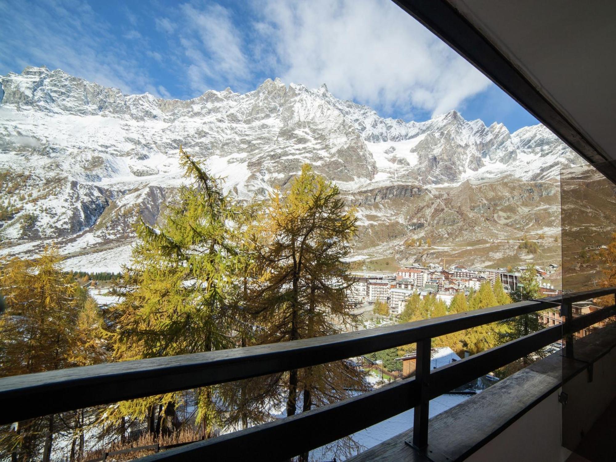 Contemporary Apartment In Breuil Cervinia Near Ski Area Zewnętrze zdjęcie