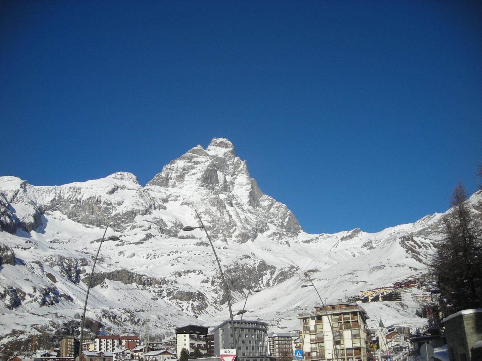 Contemporary Apartment In Breuil Cervinia Near Ski Area Zewnętrze zdjęcie